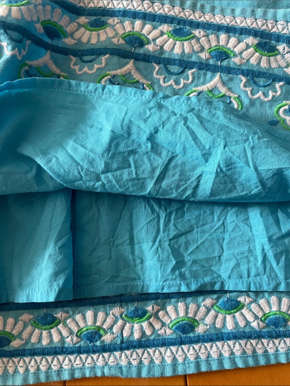 M-L  Cozy Turquoise Sleeveless Embroidered V-Neck Mini Dress - Picture 9 of 10